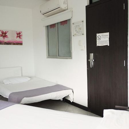 Ayenda 1406 Depeapan Otel Cali Dış mekan fotoğraf