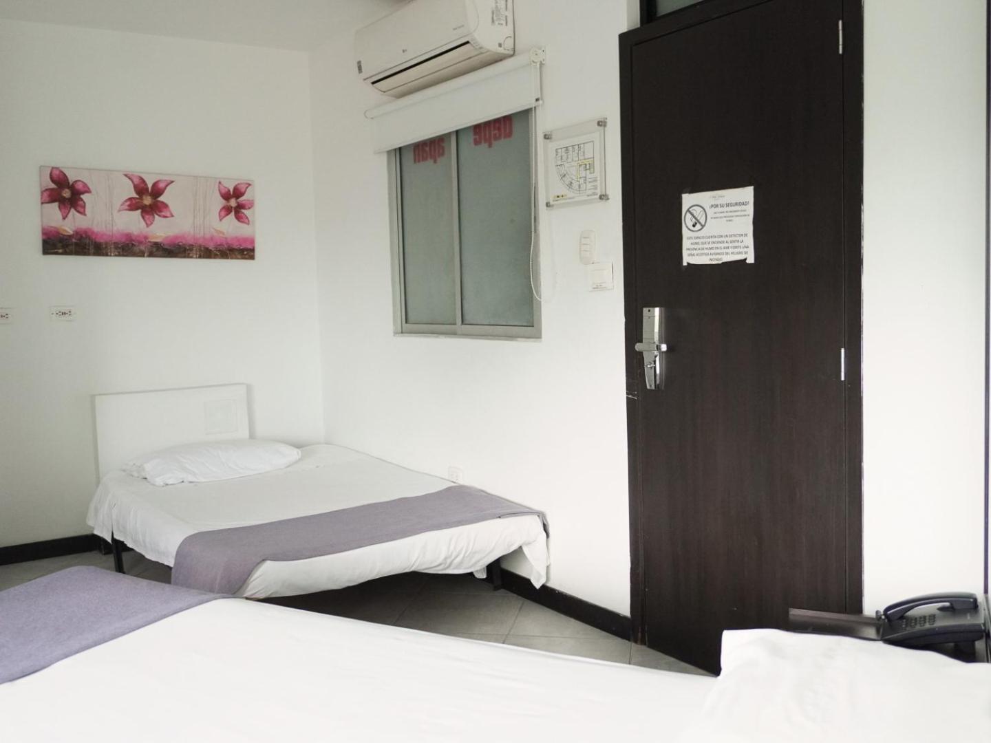 Ayenda 1406 Depeapan Otel Cali Dış mekan fotoğraf